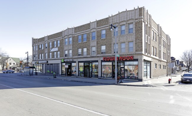 James Anderson Building Senior Apartments in Milwaukee, WI - Foto de edificio - Building Photo