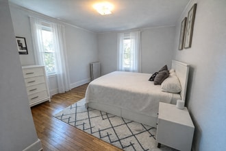 72 South Crescent Circuit, Unit 72 in Boston, MA - Foto de edificio - Building Photo