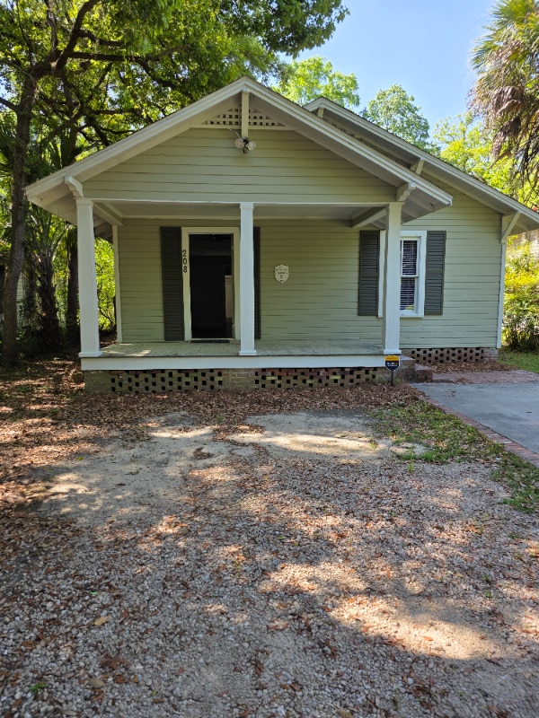 208 Reid St in Thomasville, GA - Foto de edificio - Building Photo