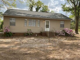 2462 Young Dr in Augusta, GA - Building Photo