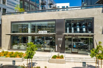 Orion Apartments in Oakland, CA - Foto de edificio - Building Photo