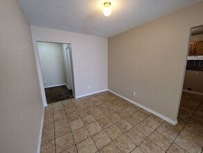 3820 W Lynwood Dr in Beaumont, TX - Building Photo - Building Photo