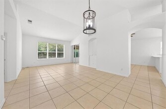 7006 Pine Hollow Dr in Mount Dora, FL - Building Photo - Building Photo