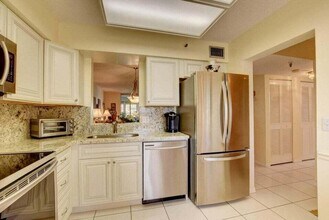 14527 Bonaire Blvd in Delray Beach, FL - Building Photo - Building Photo