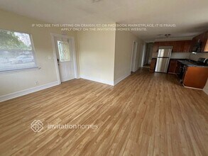 2450 NW 30th Way in Fort Lauderdale, FL - Foto de edificio - Building Photo