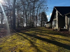 175 Cathey Rd in Candler, NC - Foto de edificio - Building Photo