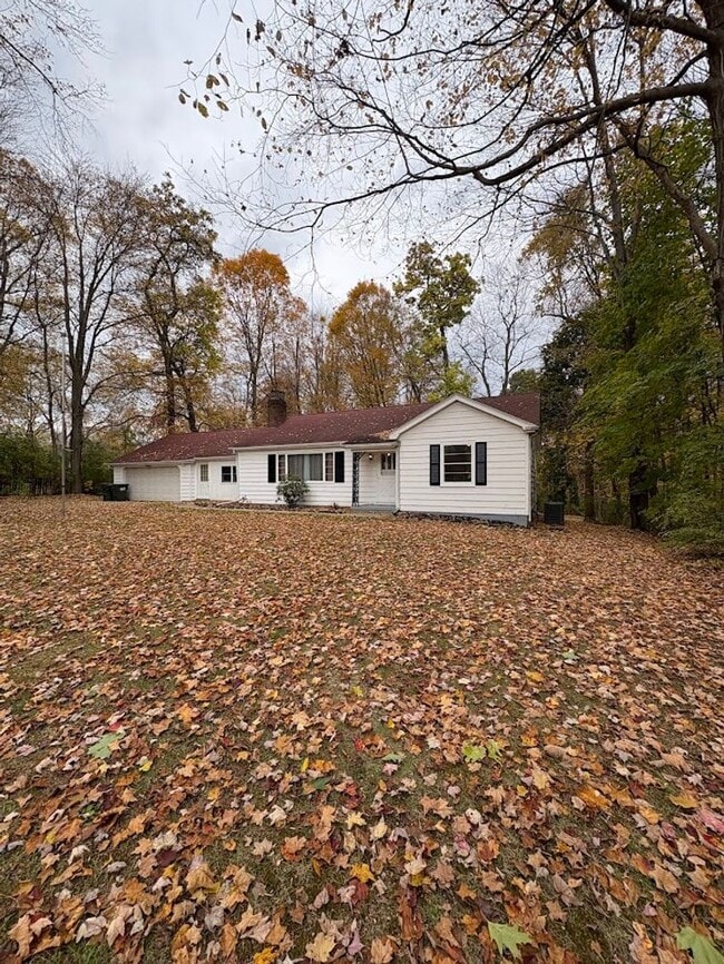 12469 Millersburg Rd SW in Massillon, OH - Building Photo - Building Photo