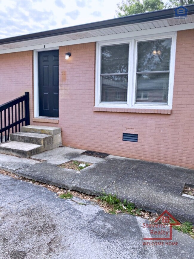 416 Greggview St in McMinnville, TN - Building Photo - Building Photo