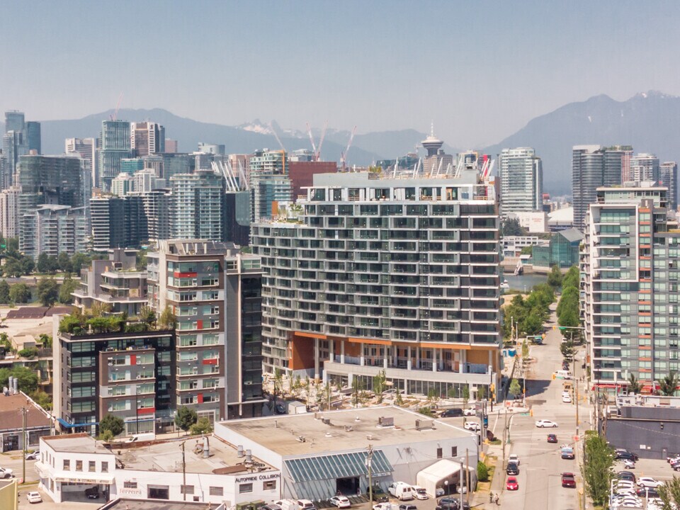 Avenue One in Vancouver, BC - Building Photo