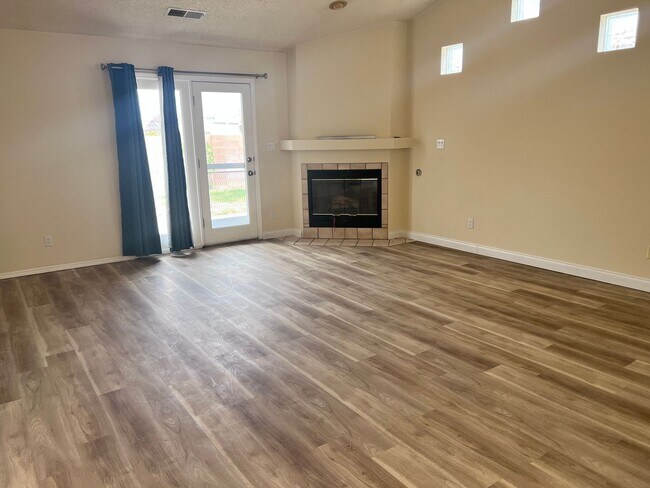 6507 Silkwood Ave NW in Albuquerque, NM - Building Photo - Building Photo