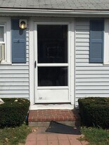 34 School St in Dennis, MA - Building Photo