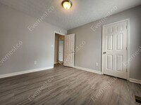 122 Hickory Trail photo'