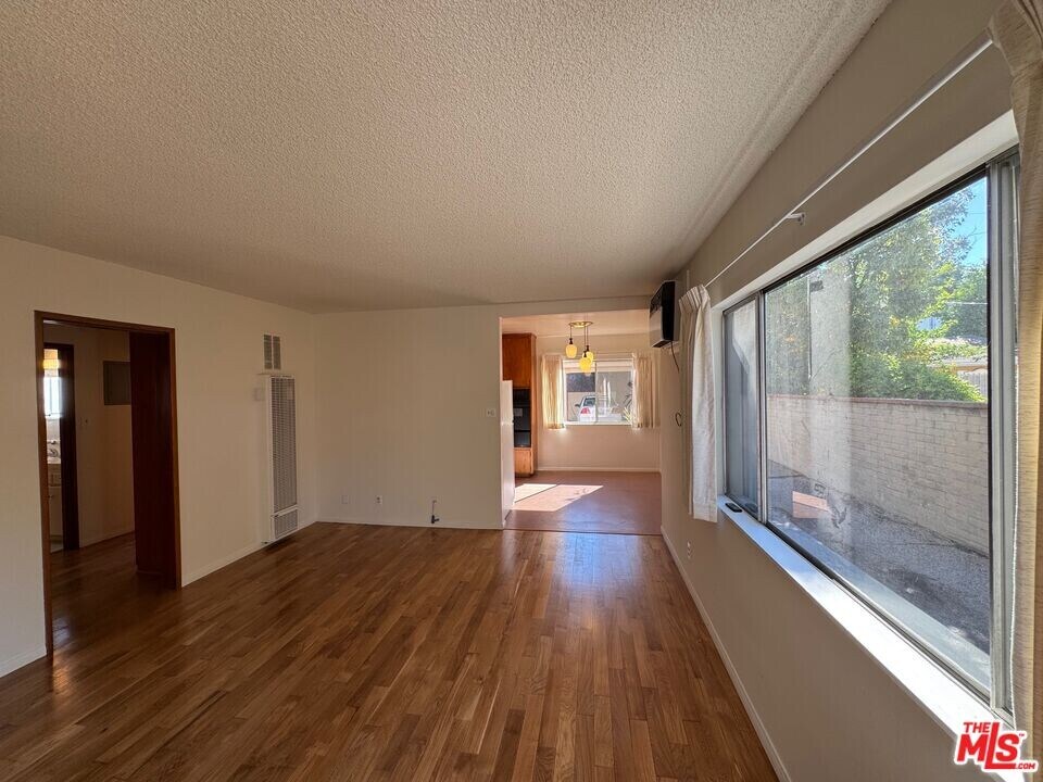 4168 Brunswick Ave in Los Angeles, CA - Building Photo