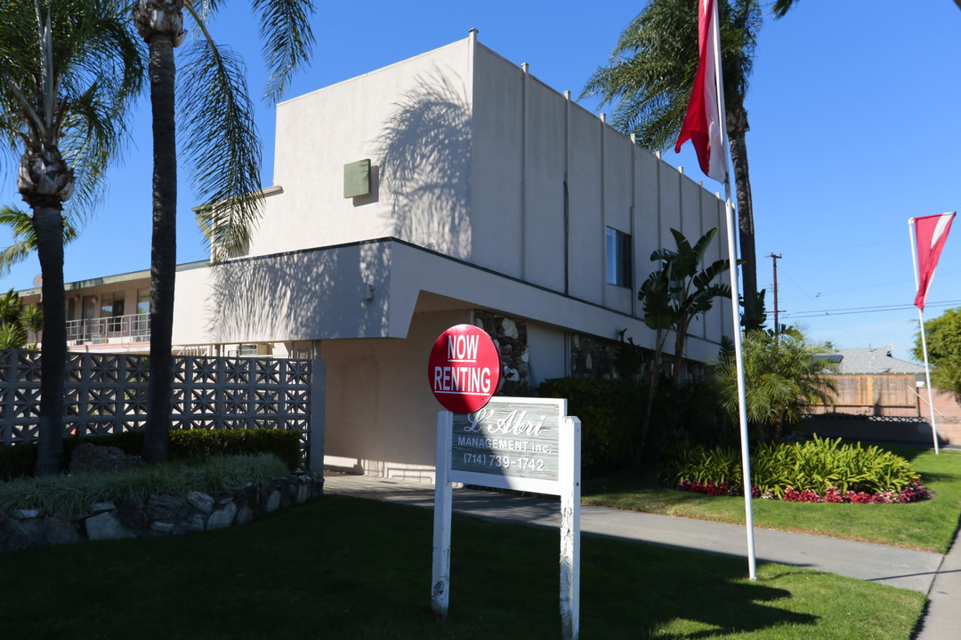 Krisden Apartments in Garden Grove, CA - Building Photo