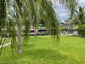 5367 Coral Ave in Cape Coral, FL - Building Photo - Building Photo