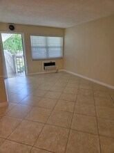 3500 Harrison St in Hollywood, FL - Building Photo - Building Photo