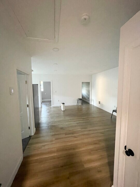 2 Leonard St, Unit #0 in Hopkinton, MA - Building Photo