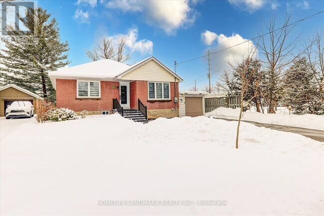 270 Rupert Ave in Whitchurch-Stouffville, ON - Building Photo - Building Photo