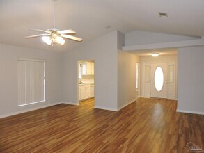 1449 Greystone Dr in Pensacola, FL - Building Photo - Building Photo