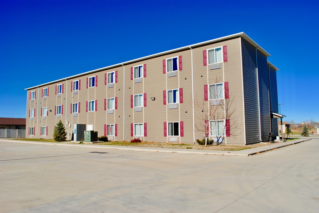 1193 14th St W in Dickinson, ND - Building Photo