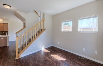 835 Kane Dr in Longmont, CO - Foto de edificio - Building Photo