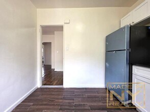 36-21 213th St in Queens, NY - Building Photo - Building Photo