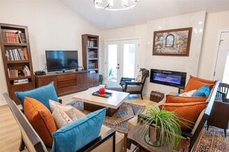 42 S Waxberry Rd in Spring, TX - Building Photo - Building Photo