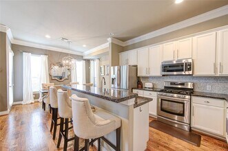 1110 Sherwood Trail in Houston, TX - Building Photo - Building Photo