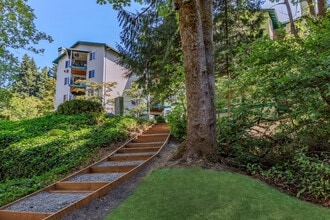 9200 Redmond Place in Redmond, WA - Building Photo - Building Photo