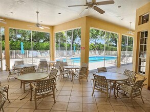 330 Rio Terra in Venice, FL - Building Photo - Building Photo