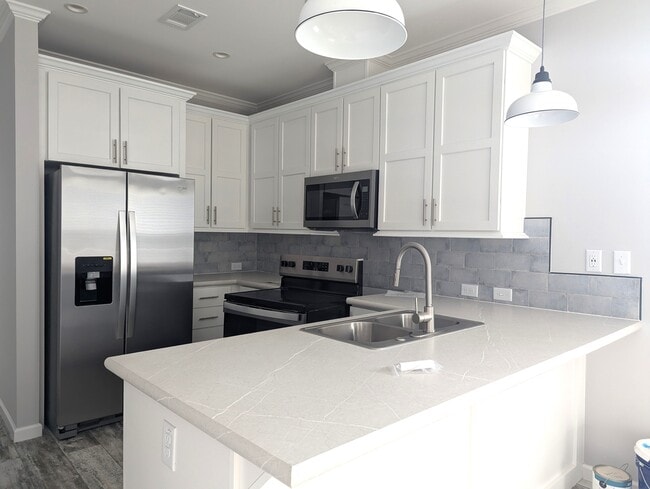 117 Pioneer Ln in Valrico, FL - Building Photo - Building Photo