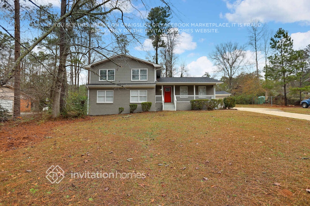 741 Small Elk Ct in Fairburn, GA - Building Photo