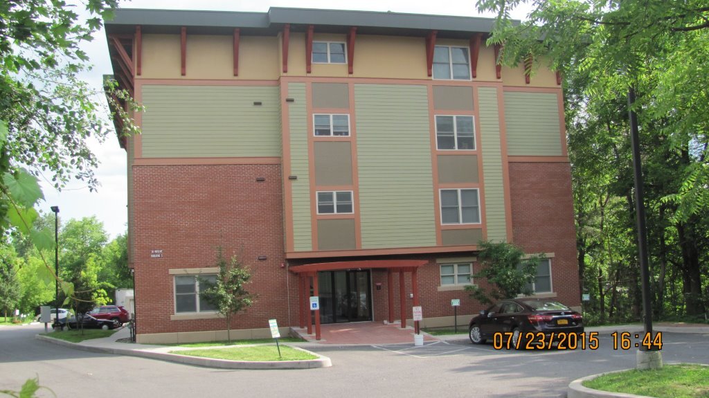 143 Maple Ave, Unit 3 in Ithaca, NY - Foto de edificio