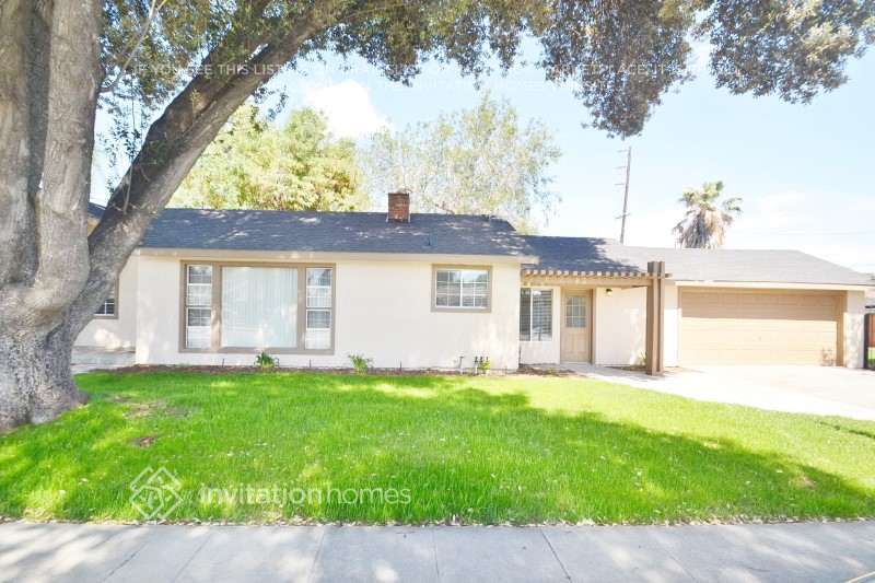 6990 Malibu Dr in Riverside, CA - Building Photo