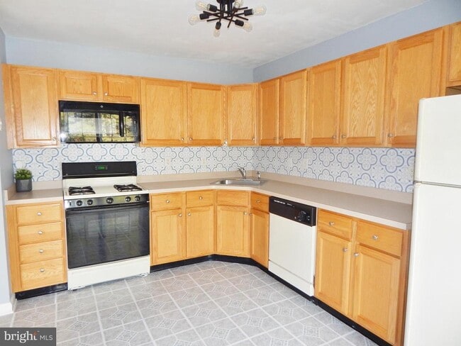 531 Musket Ct in Collegeville, PA - Building Photo - Building Photo