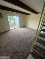 5403 Oxford Dr in Mechanicsburg, PA - Building Photo