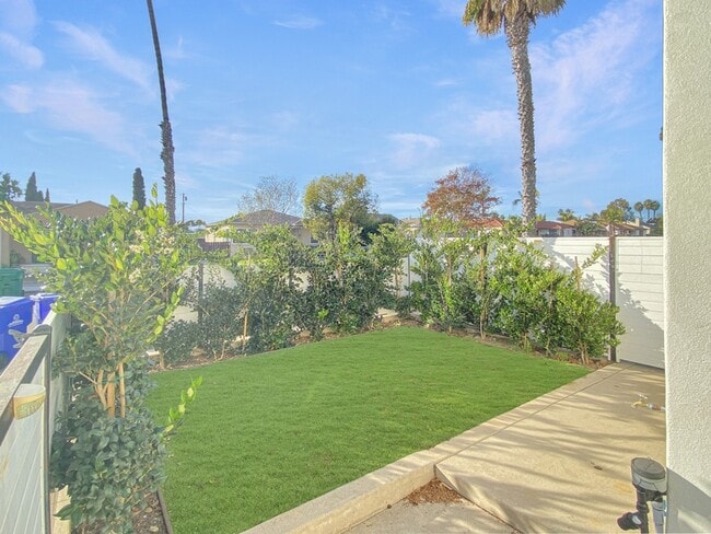 3013 Vancouver Ave in San Diego, CA - Building Photo - Building Photo