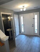 46678 Cavendish Sq in Sterling, VA - Foto de edificio - Building Photo