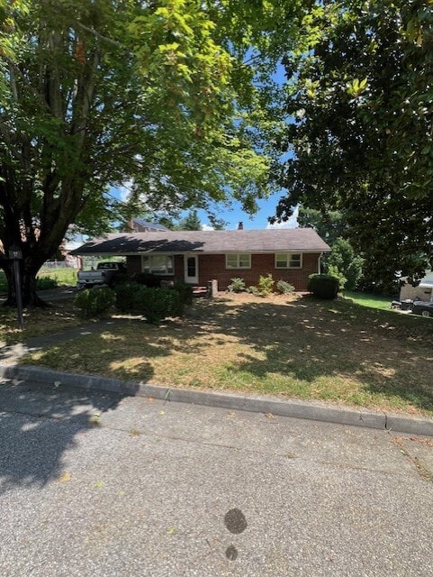 property at 803 Dundee Dr