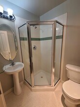 411 NW Market St in Seattle, WA - Building Photo - Building Photo