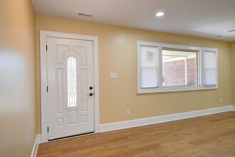 4629 Miles Standish Rd in Virginia Beach, VA - Foto de edificio - Building Photo