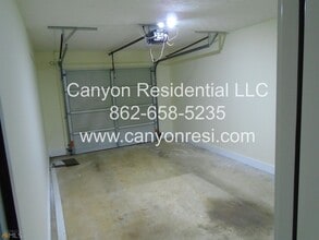 125 Bay Ct Dr in Stockbridge, GA - Building Photo - Building Photo