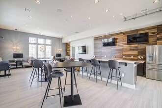 The Towne at Northgate in Colorado Springs, CO - Foto de edificio - Building Photo