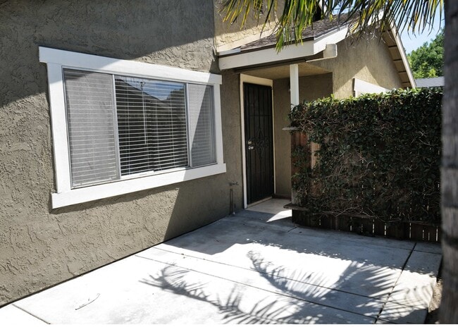 253 N Center St in Orange, CA - Building Photo - Building Photo