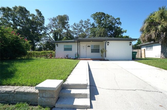 property at 3106 W La Salle St
