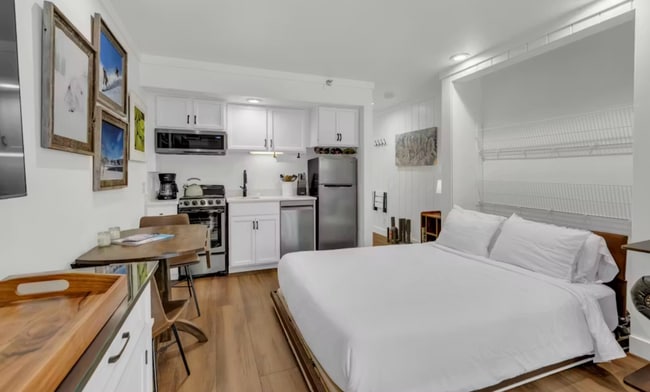 property at 1385 Lowell Ave