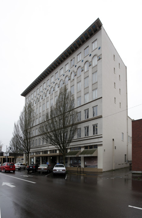 Benton Plaza in Corvallis, OR - Building Photo