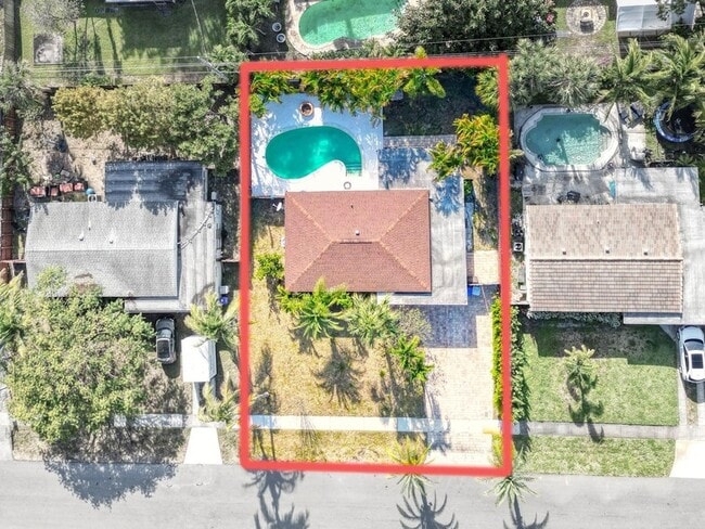 property at 1101 SW 1st Ave