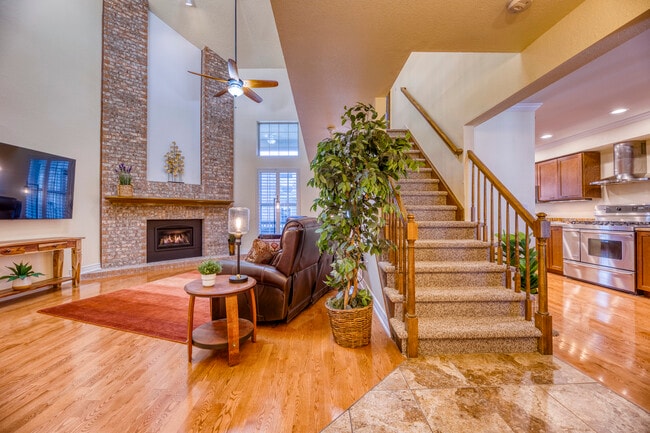 1518 E Nichols Cir in Centennial, CO - Building Photo - Building Photo