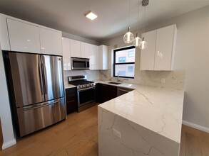 6809 Palisade Ave-Unit -305 in Guttenberg, NJ - Foto de edificio - Building Photo